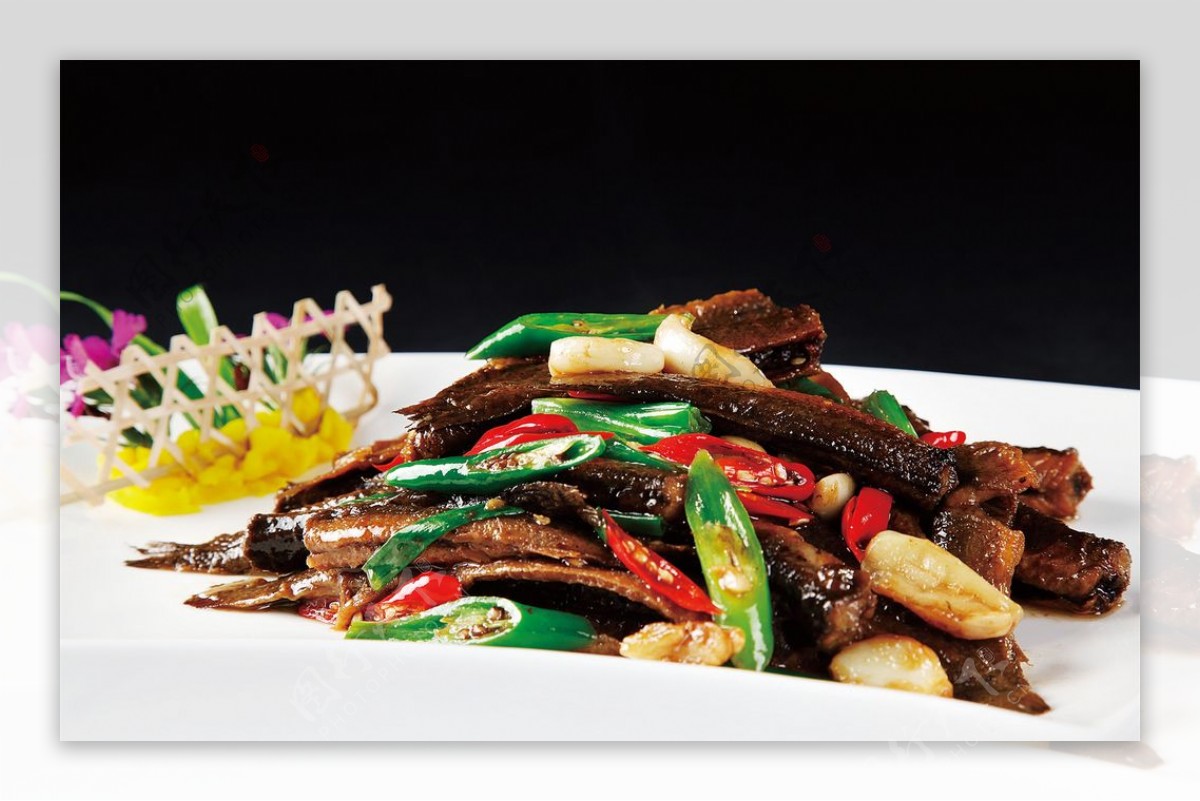 重庆大厨教你做风味泥鳅，正宗江湖菜，做法接地气，味道巴适惨了 - 哔哩哔哩