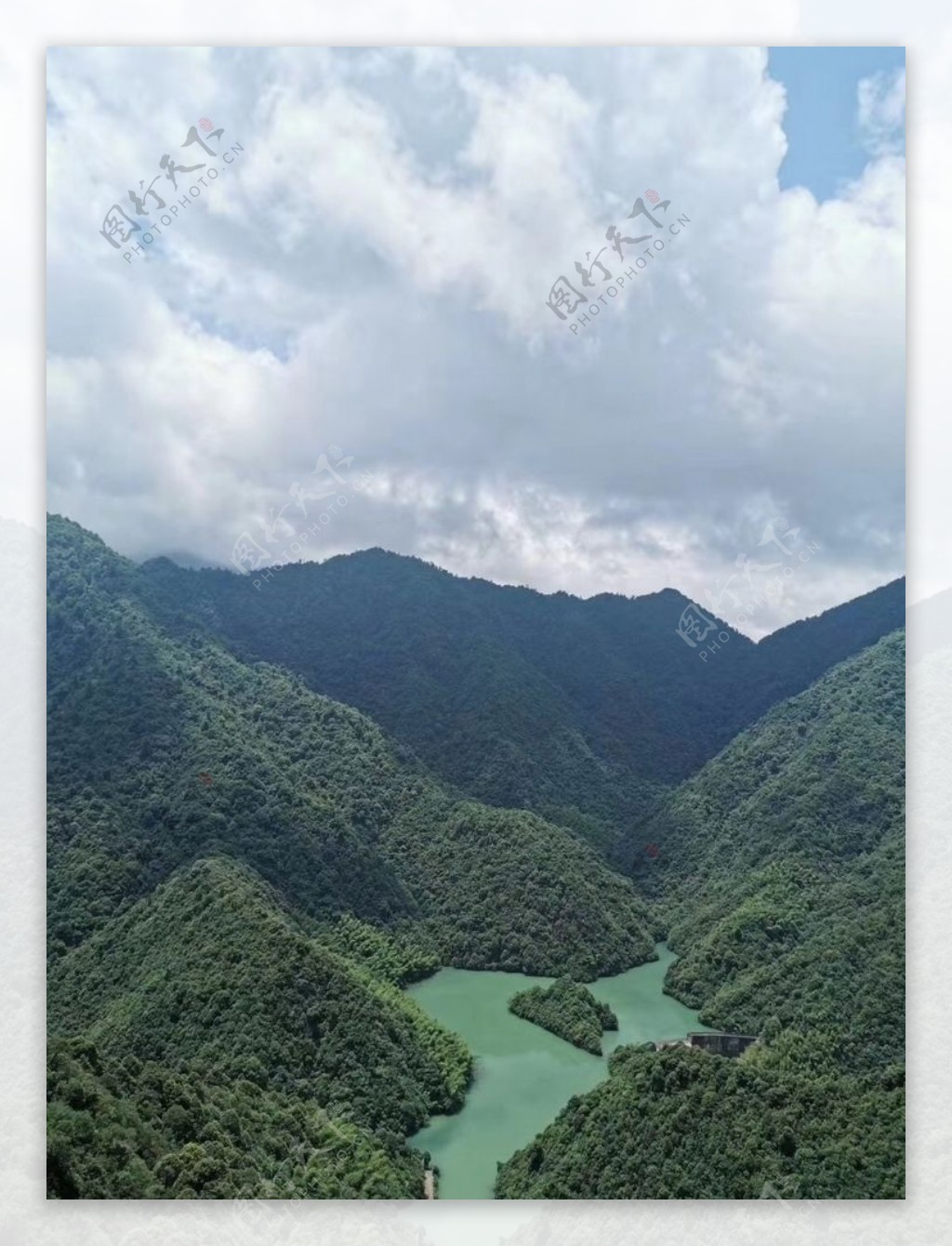 大觉山峡谷图片