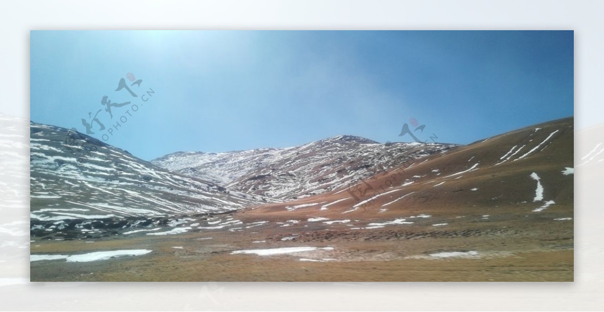 蓝天雪山风景图片