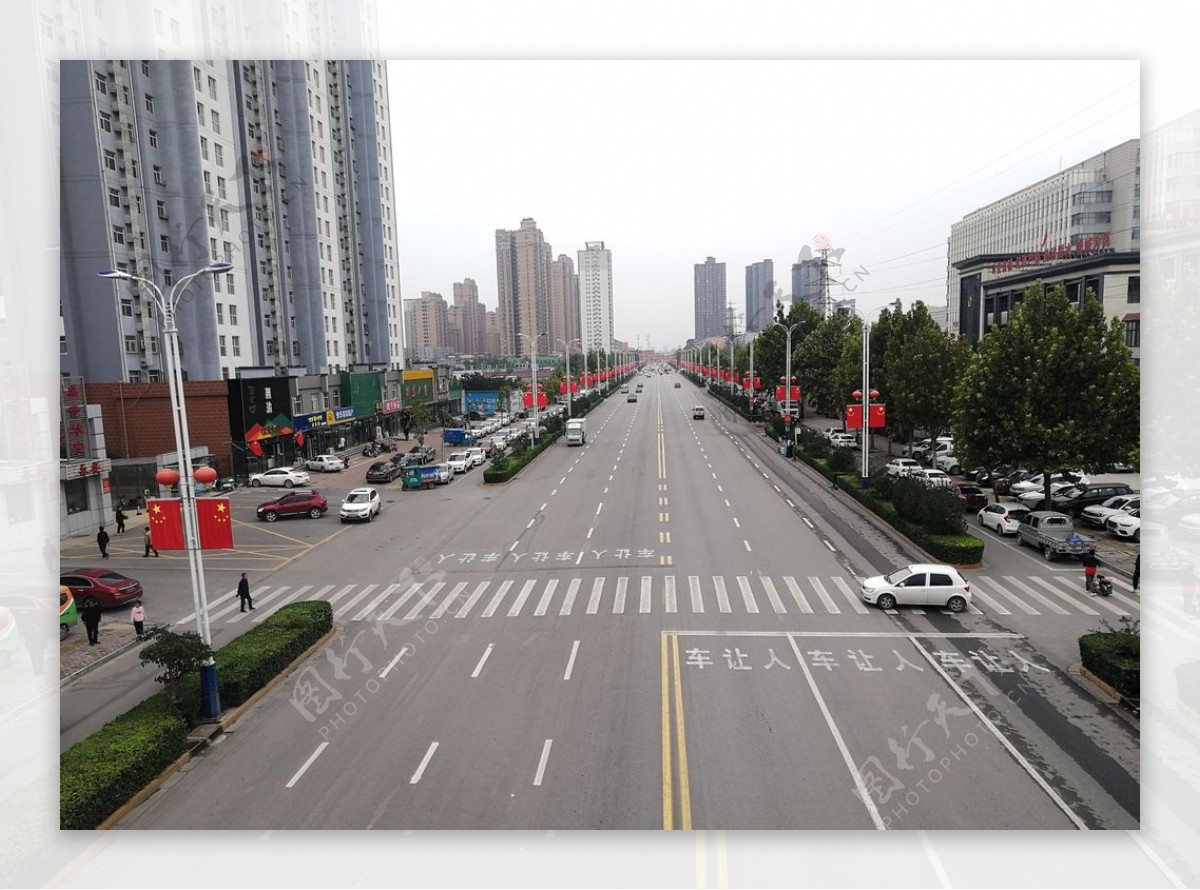 国庆街道图片
