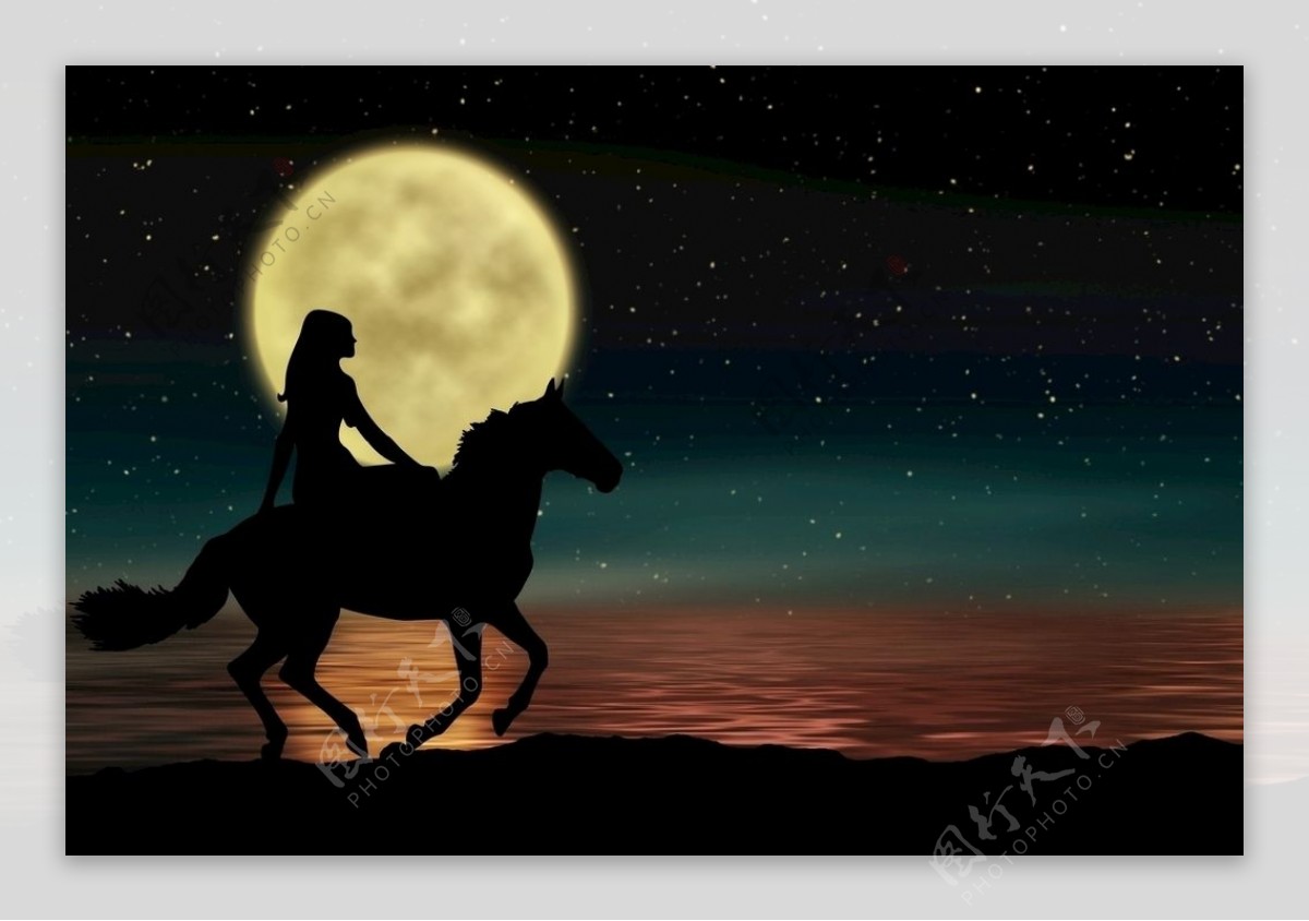月光下骑马图片