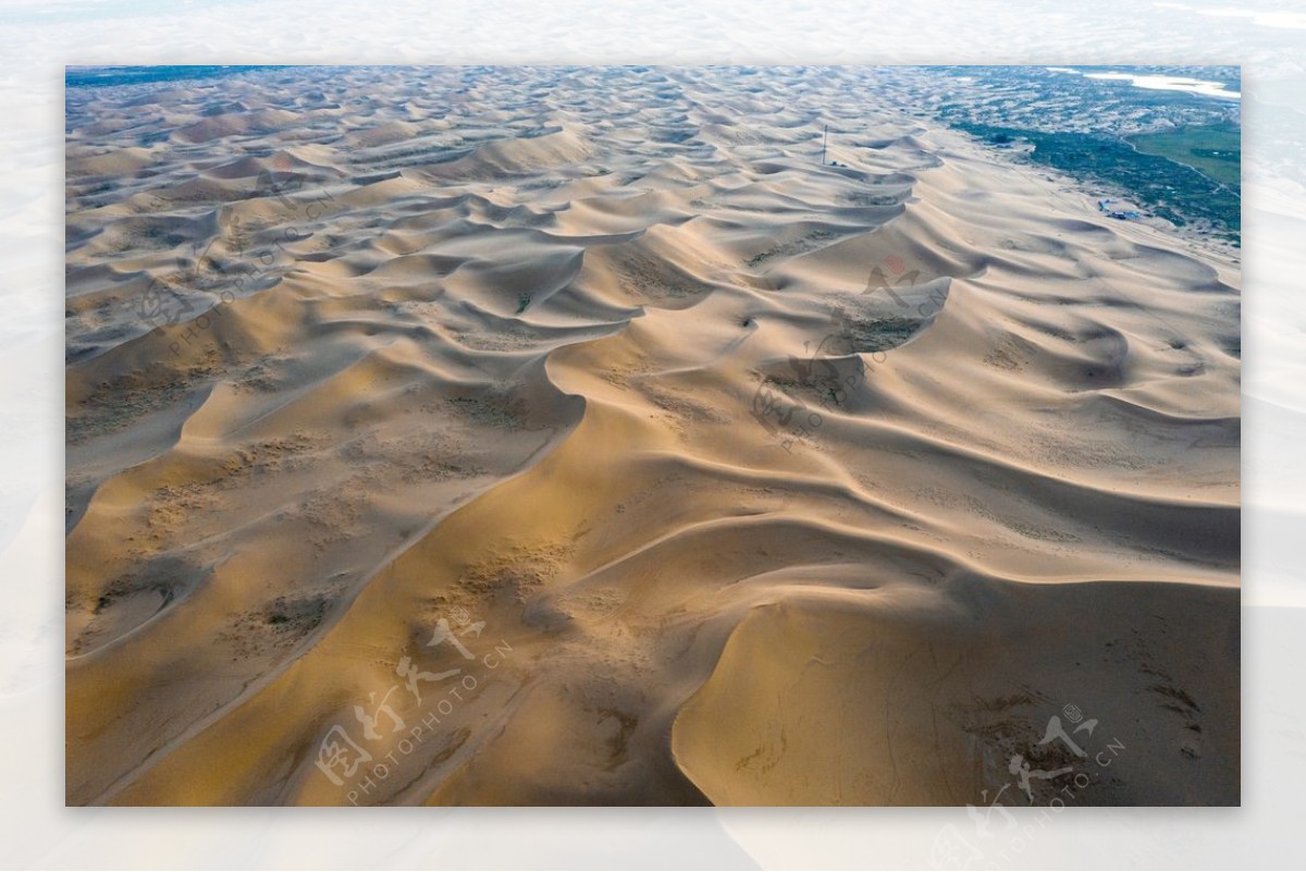 黄沙沙漠图片