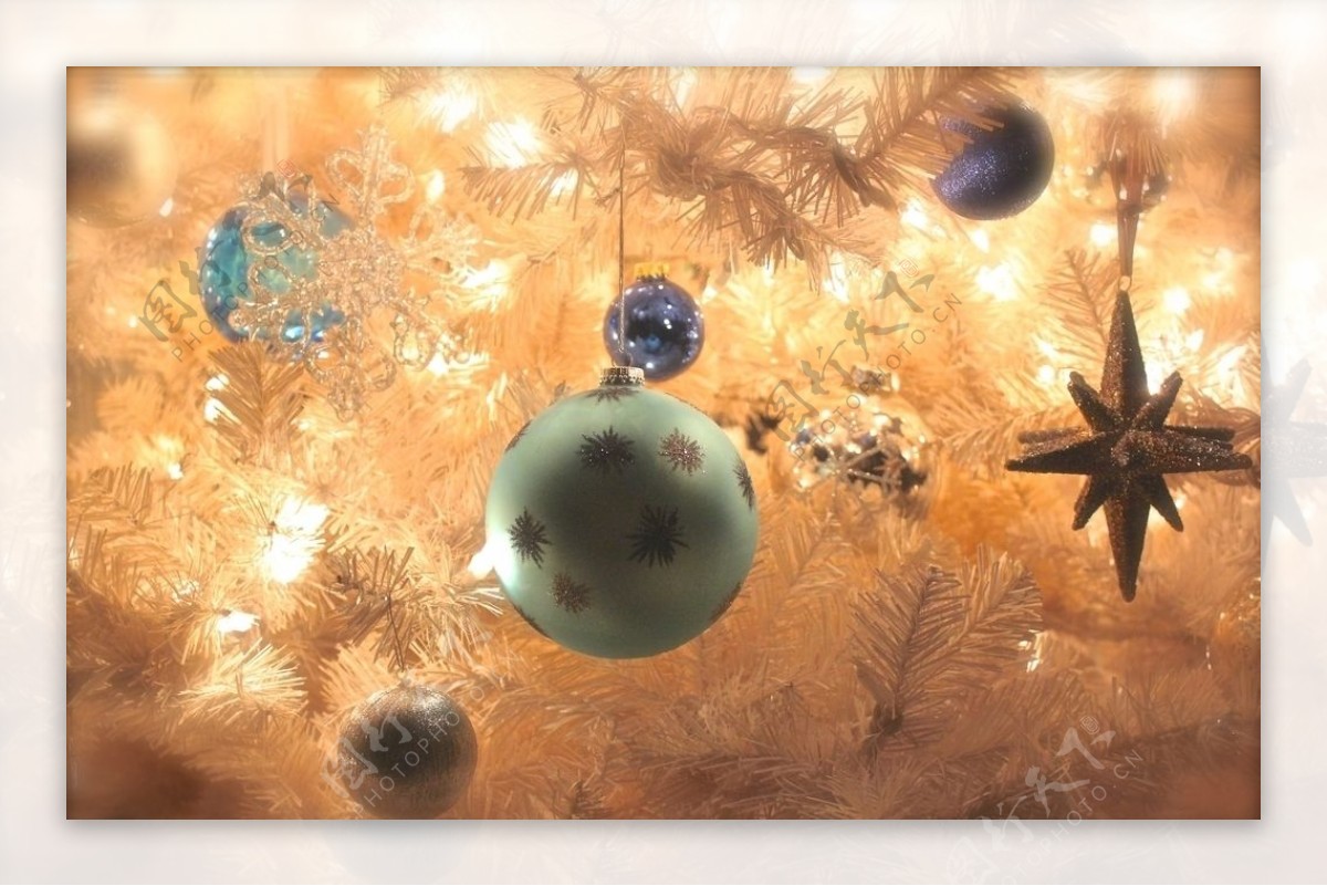 圣诞树装饰场景图片