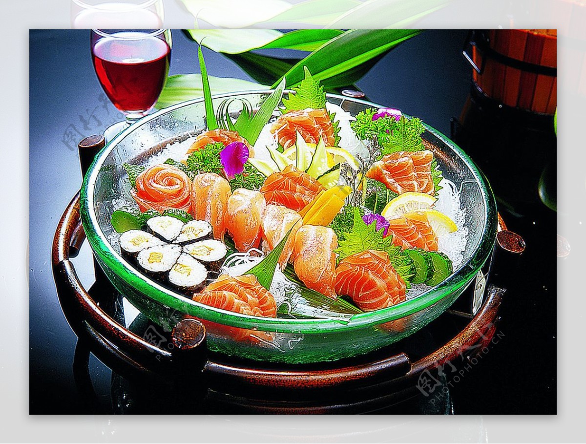 豫菜三文鱼拼寿司图片