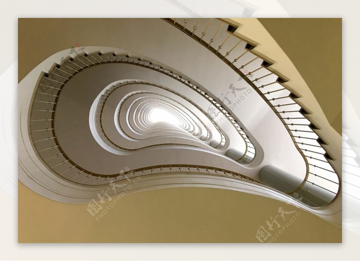 白色螺旋楼梯楼梯柏林图片